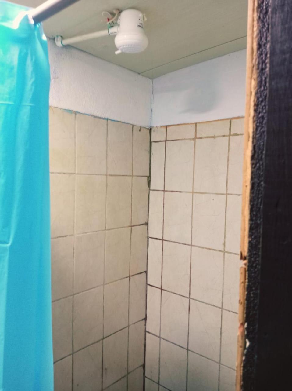 Blackout Hostel La Fortuna Bagian luar foto